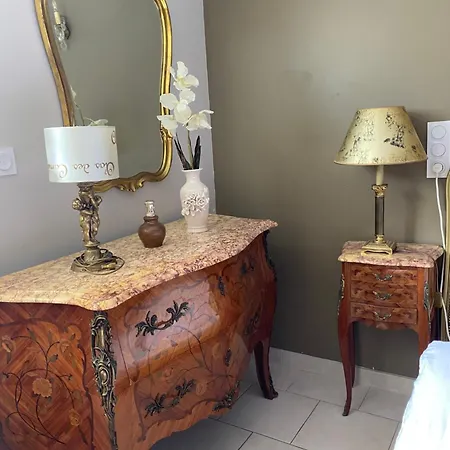 Apartment Le Petit Clos Des Camelias