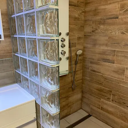 公寓 Le Petit Clos Des Camelias, Pmr Proche De La 梅尔河畔的沃莱特