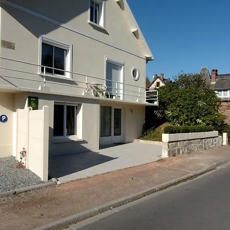 公寓 Le Petit Clos Des Camelias, Pmr Proche De La *