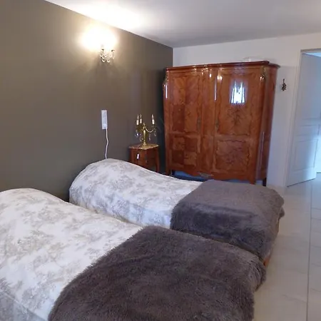 公寓 Le Petit Clos Des Camelias, Pmr Proche De La