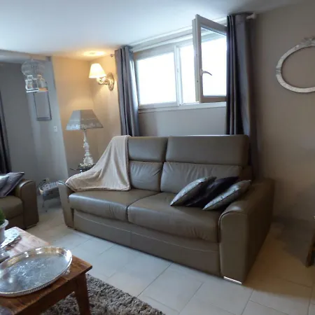 Apartment Le Petit Clos Des Camelias *