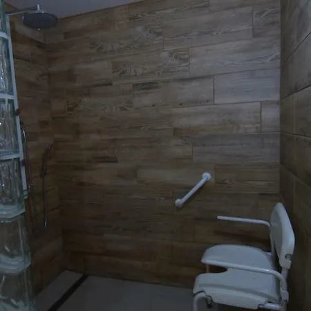 Le Petit Clos Des Camelias, Pmr Proche De La 公寓